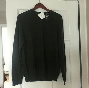Calvin Klein New Wool V-neck Sweater Large